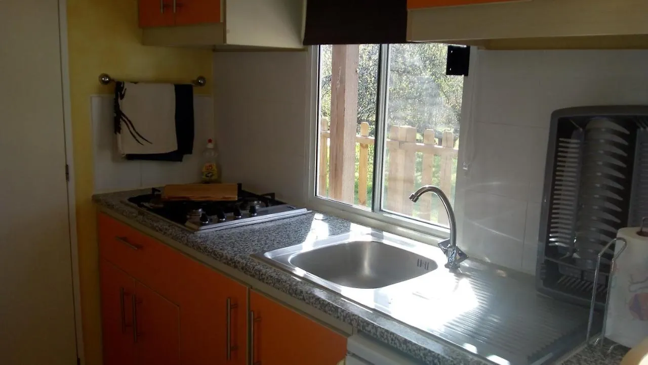Restyled Cosy Mobil Home Les Arbres Montclera 0*,  France