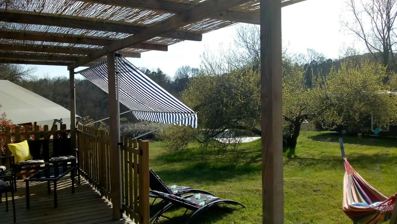 Restyled Cosy Mobil Home Les Arbres Montclera 0*,  France