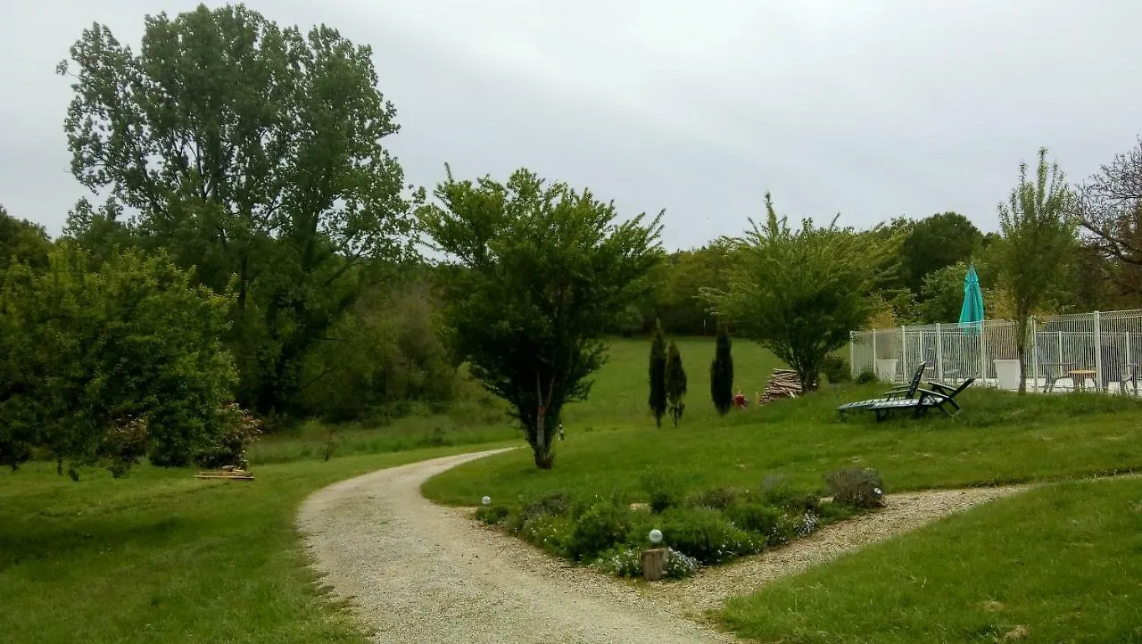 Restyled Cosy Mobil Home Les Arbres Montclera 0*,